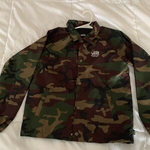 Youth boys Vans lightweight lined jacket. medium. Excellent condition.